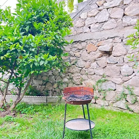 Kasmi 2 Villa Krujë